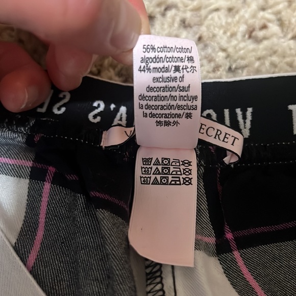 BNWOT women’s XS Victoria’s Secret super soft lounge/PJ shorts! - Picture 5 of 5